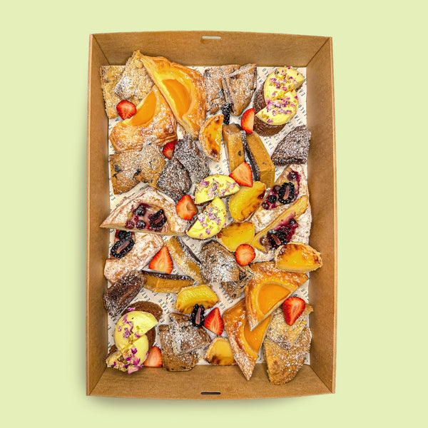 Mix Dessert (Sharing Tray)