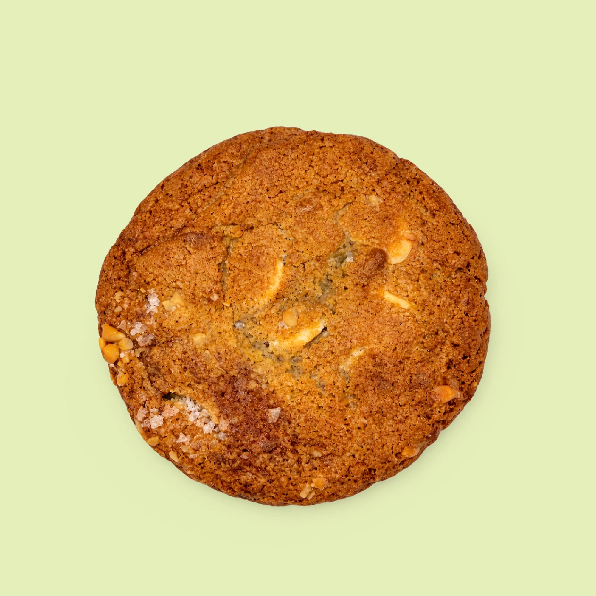 Salty Caramel Macadamia Cookie