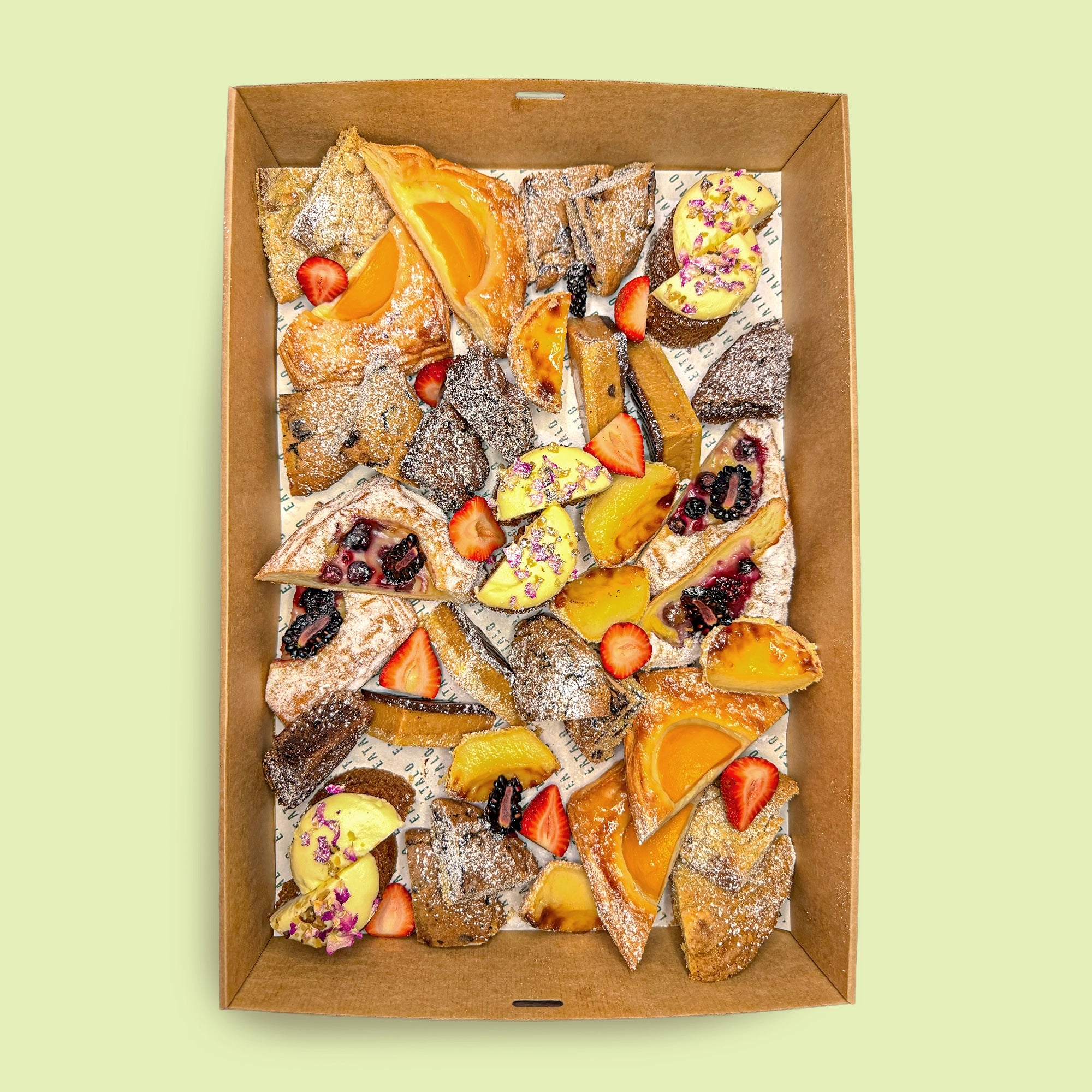 Mix Dessert (Sharing Tray)